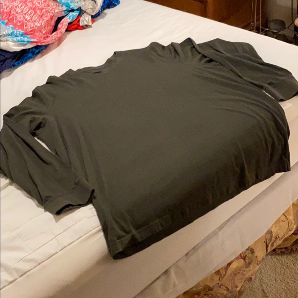 Long sleeve T-shirt
